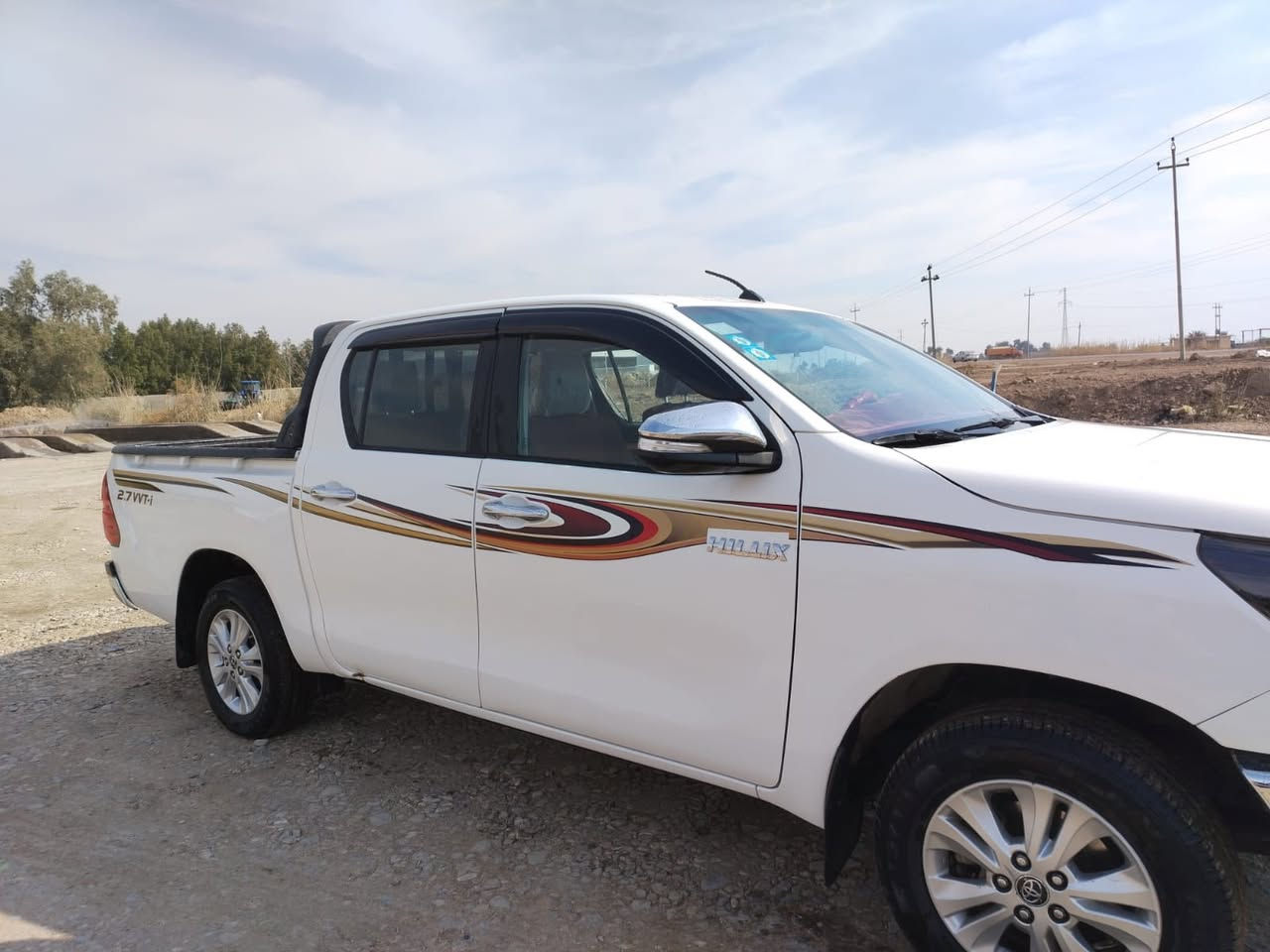 السلام عليكم تيوتا هايلوكس اوتماتيك ٢٠١٦كويتي. ساز رقم واسط دولي بااسمي تحويل ثاني يوم تبريد شغال تخم تاير جديد حداديه مال جناي ماشيه ٢٨٠ حقيقي. خير من الله مكينه ع وضع شركه مكاني واسط  سعرها ٢٢٠ 
الاستفسار اتصل 
***********
