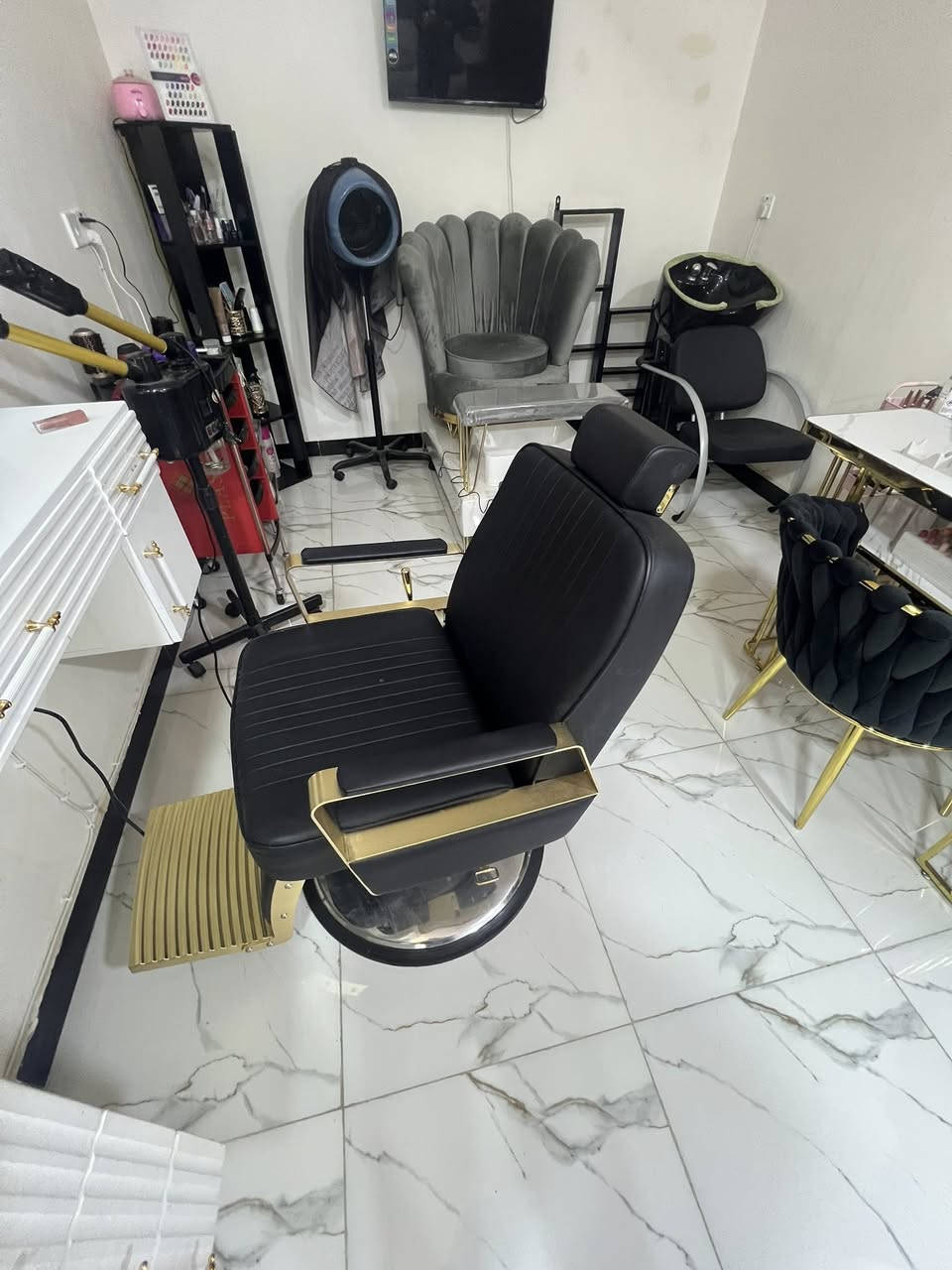 البيع غراض صالون ستعمال شهر بغداد اليرموك بس ليشتري


**إذا كنت صاحب هذا الإعلان وتريد حذفه لأي سبب، رجاءا أرسل رسالة إلى الدعم الفني**