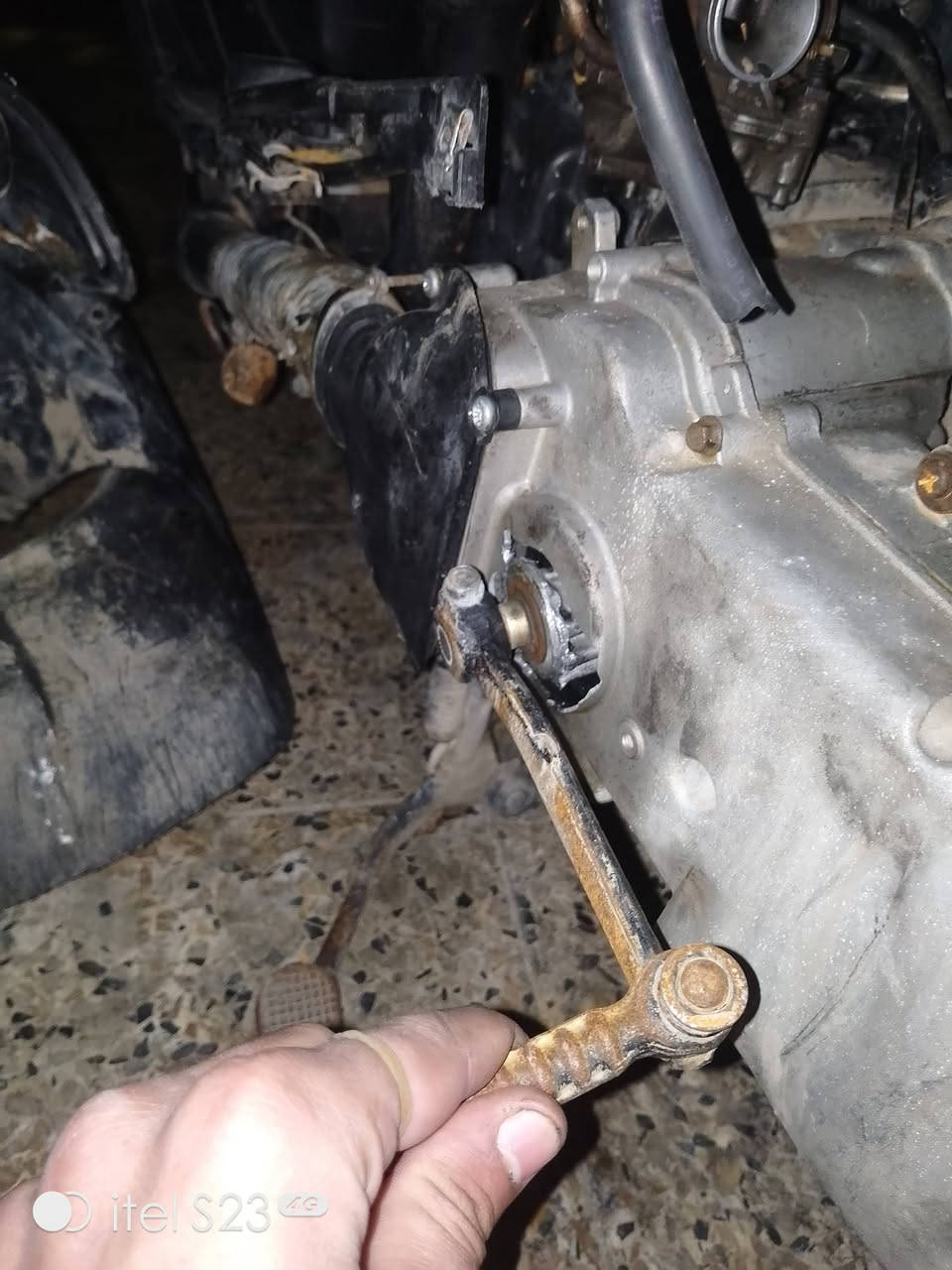 ماطور ماكس للبيع هندر ماله فقط مكسور ادفع لي سعر عجبني ابيعك شراي ينطفئ على الرقم واتساب بينو***********
