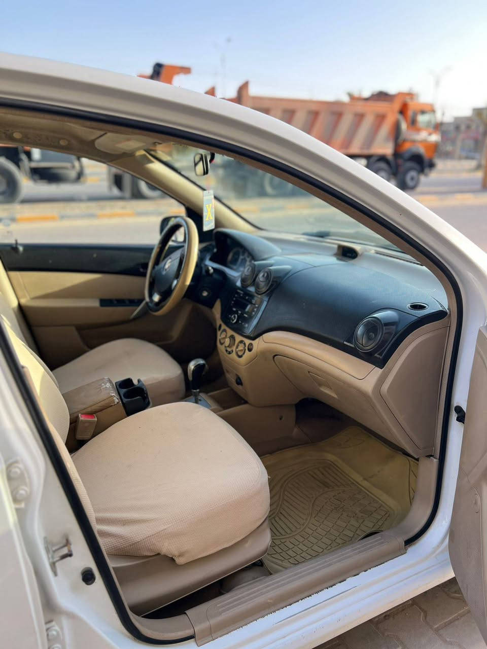 سياره افيو موديل 11 كير اوتوماتيكي جام كهربائي هزه جديده رقم بغداد باسمي مكفوله من الضربه والصبغ كفاله عامه عدا تخيل بسيط مكينه مكفوله لاتبخير ولا تنقيص ماشيه 168 مكاني النجف *********** يوجد واتساب السعر 79 وبيه مجال قليل
