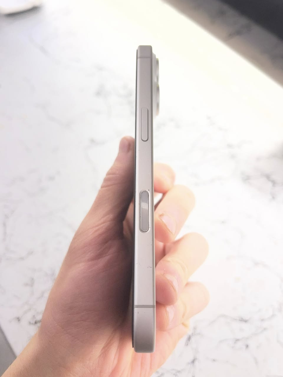 للبيع او مراوس ايفون 16 عادي ذاكرة 128تك بطارية 96 دورات الشحن 282 الجهاز ما مفتوح ولاداخل صيانه بعده على وضع الشركة بي ملاحظة وحده بي نقطة خضره بالبكسل وما تضر اي شيي انطيك بي ضمان شهر اي اذا زادت النقطة او صارلو شيي رجعو وبالوضع الابيض متبين اصلاً مكاني موصل سعر 900 وبي مجال


**إذا كنت صاحب هذا الإعلان وتريد حذفه لأي سبب، رجاءا أرسل رسالة إلى الدعم الفني**