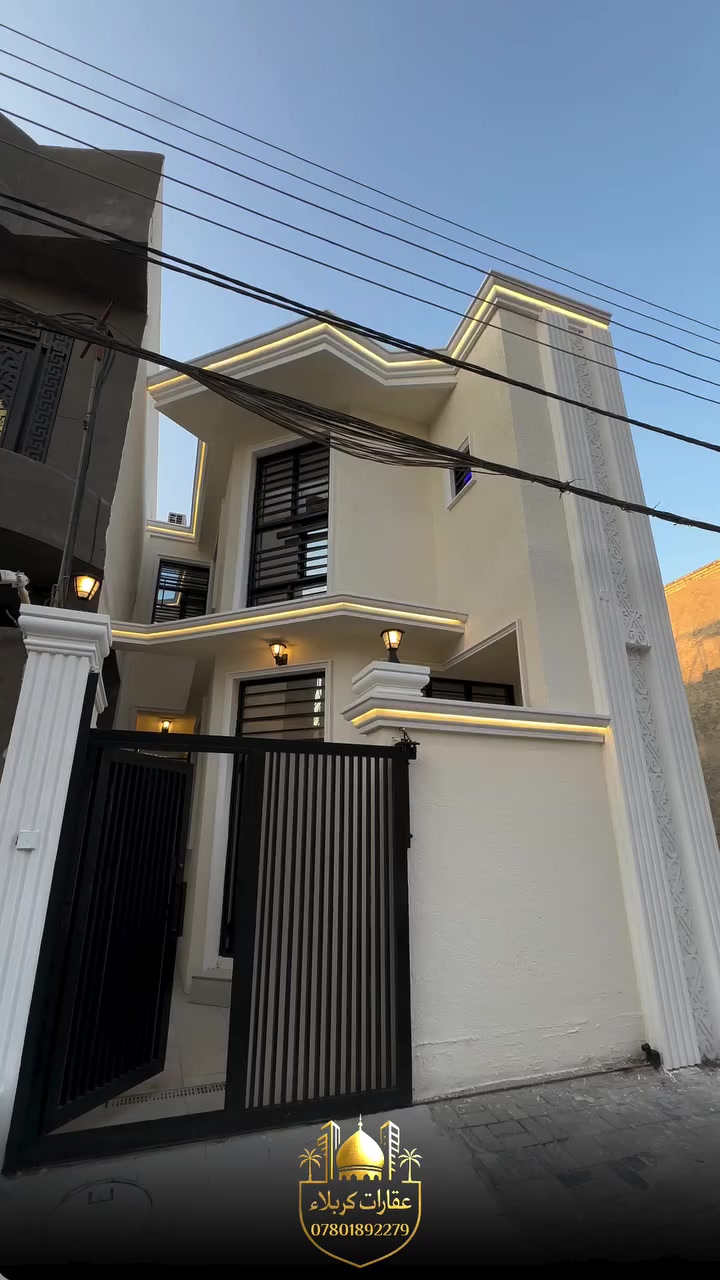 الإنتفاضة الأولى مساحة 100 متر واجهة 5 

الموقع قرب حديقة الواحة طابق ونص عدد الغرف 2 

سنة البناء 2022 يحتوي على 5 سبالت ومطبخ 

السعر 280 مليون قابل للتفاوض 

للأستفسار ***********
