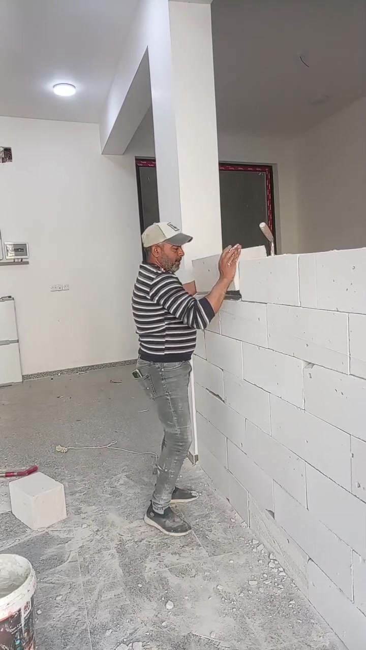 🔨 خلفه بناء طابوك وبلوك (متوفر حالياً)
نقدم أعمال بناء بجودة عالية وبأسعار مناسبة 💯
✔️ العمل: طابوك + بلوك+ثرمستون
✔️ التنفيذ: مرتب وسريع
✔️ نظام العمل:
• قطعي
• أو على الدبل (حسب الاتفاق)
📞 للاستفسار واتساب:
***********
🔥 شغل نظيف + التزام بالوقت
📍 متوفرين حالياً وجاهزين للعمل
