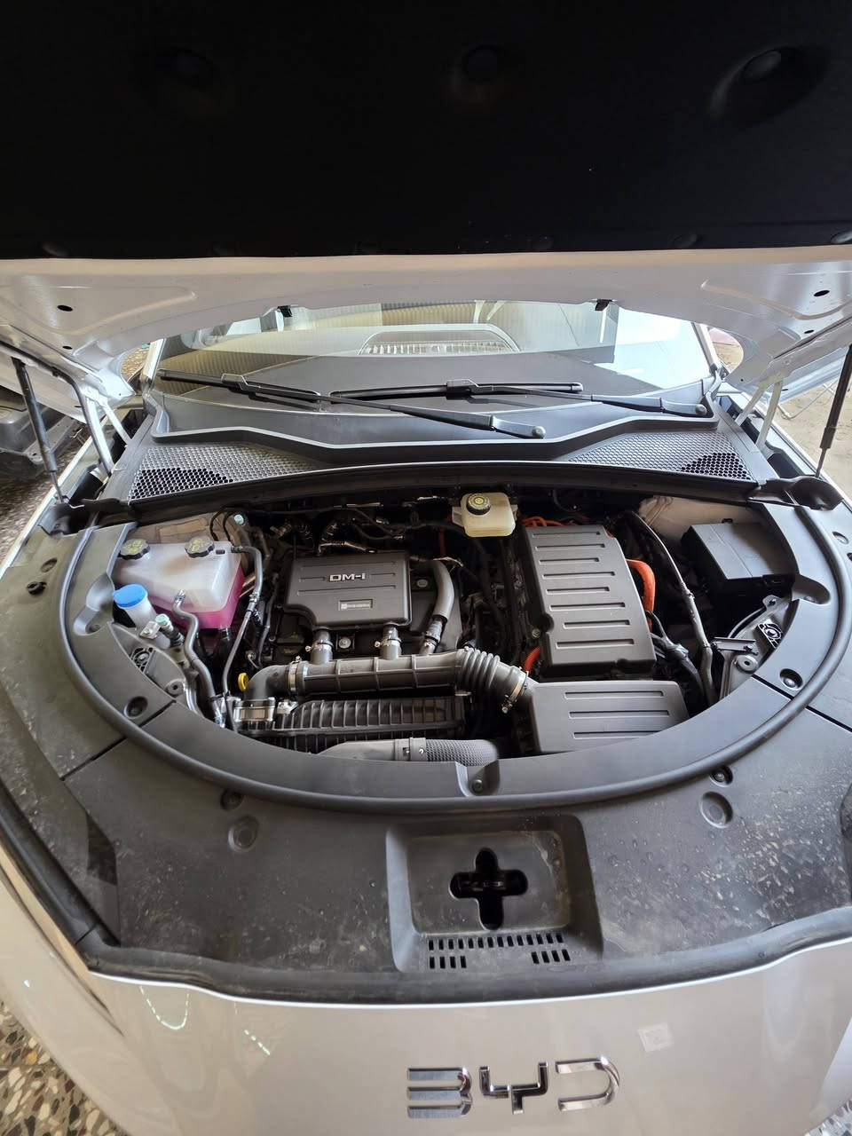 للبيع BYD سونك بلاس موديل ٢٠٢٥ فول مواصفات ماشية ١٠٠٠ مكفولة كفالة عامة للسفسار ***********
