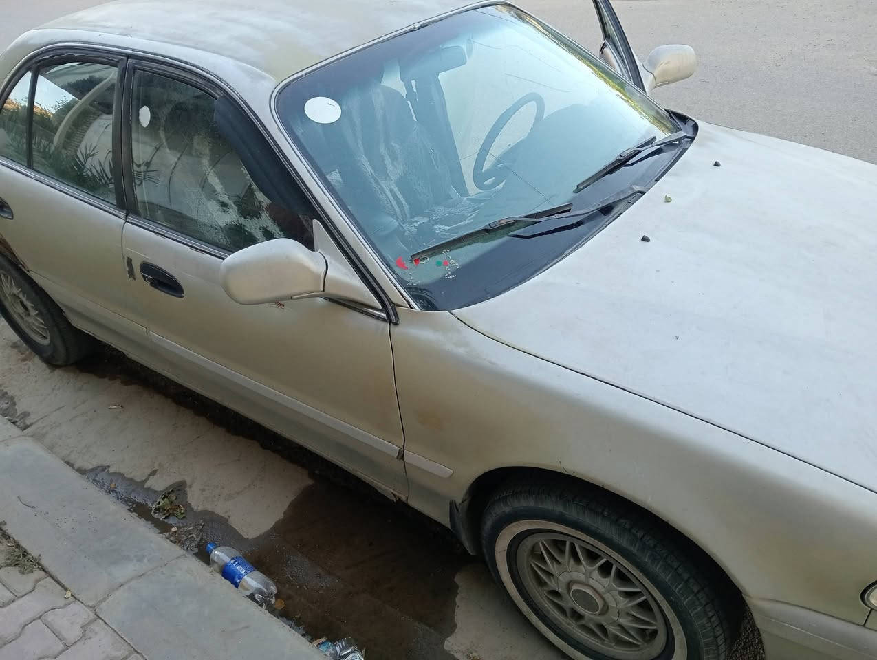 السلام عليكم سوناتا موديل 96 للبيع فقط لون رصاصي سلفر جارد مكينة 2000 
السعر 38 وبيهة مجال مكانها بعقوبة
للتواصل يوجد واتساب  ***********
