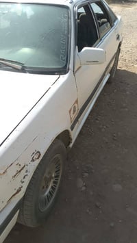 مازدا للبيع  السعر 20وبيها مجال  07825696166