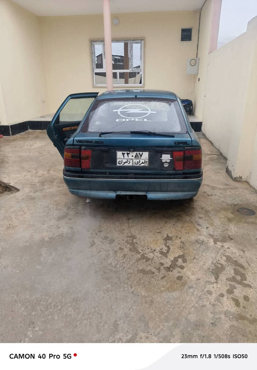 أوبل فكترا موديل 1994 حجم 20 كير محرك شرط مكفولة من الصبغ شرط التحويل والوكالة بدون كابون 
***********
***********
