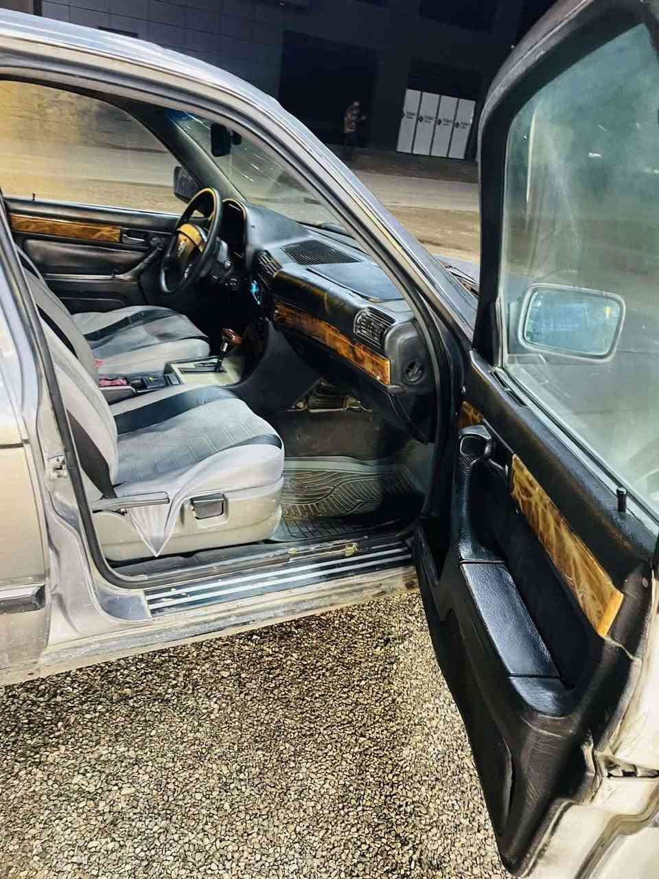 Bmw 740

مؤديلي1992
گير تؤماتيك
مةكينةي هةشت بستؤني كةبسة بةشةرت
دةعمي پيشةوة و دواي نيية
تةقةو رةقةي پيشةوةو دوانيية
كارةبايي و هةموو گياني بةشةرت
كوشن جلدة داژبلي بةرگي پاك ماوةتةوة
چوار ويلي و تايةي لؤكي لة ژيردايية
سنةويية
شوين هةلةبجةي شةهيد
سعري22$ مةعةمةلةيكي كةم
ژمارة تةلةفون*********** حلبجة, السليمانية
