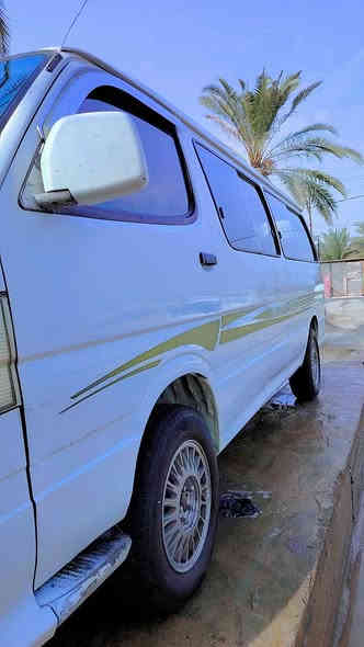 سلام عليكم فتون للبيع سياره نضيفه حلوه ومصفره هيه وغرامات السنت 2035سعره 60وبيه مجال وبيك خير وتدلل ***********
