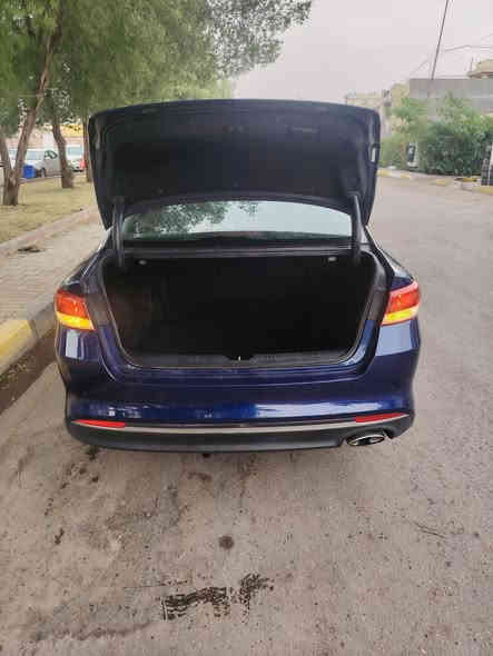 السلام عليكم عندي كيا اوبتيما للبيع موديل 2018 وارد امريكي حادث بسيط ب بدون دواخل بدون ايرباك صور الحادث مرفقة بالمنشور سيارة جديدة كير مكينه بلاد برغي ممفتوح بيهن مواصفات 
1-شاشة جبيرة 
2-اشاير بالمري 
5-رادارات جانبية 
6-كشن كهرباء 
7-نظام كار بلي
8-مكينه 2400 جي تي اي
مكان السيارة بغداد شارع فلسطين رايدها ب 123 وبيها مجال للاستفسار الاتصال ***********
