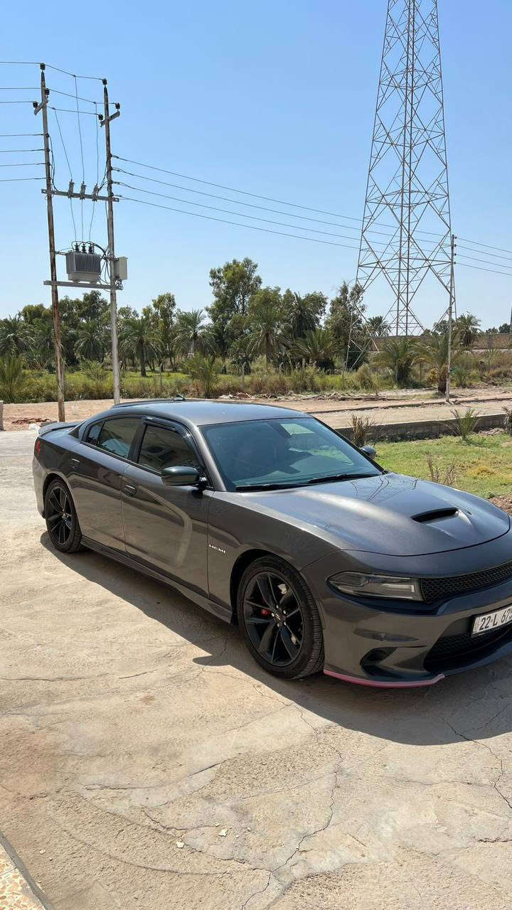 السلام عليكم
جارجر Rt 2020
رقم أربيل بأسمي
الحادث كما موضح بل صور 
مواصفاتها
كشنات كهربائيه
شاشه كبيره تدعم CarPlay 
شفتات ستيرن
عليها منضومه زنون 
مواصفاتها معروفه
ماشيه48mi قابل للزياده
العنوان محافظه العماره مركز المدينه
الرقم ***********
***********
وموجود ماسنجر وبل عافيه ع ياخذها💙
