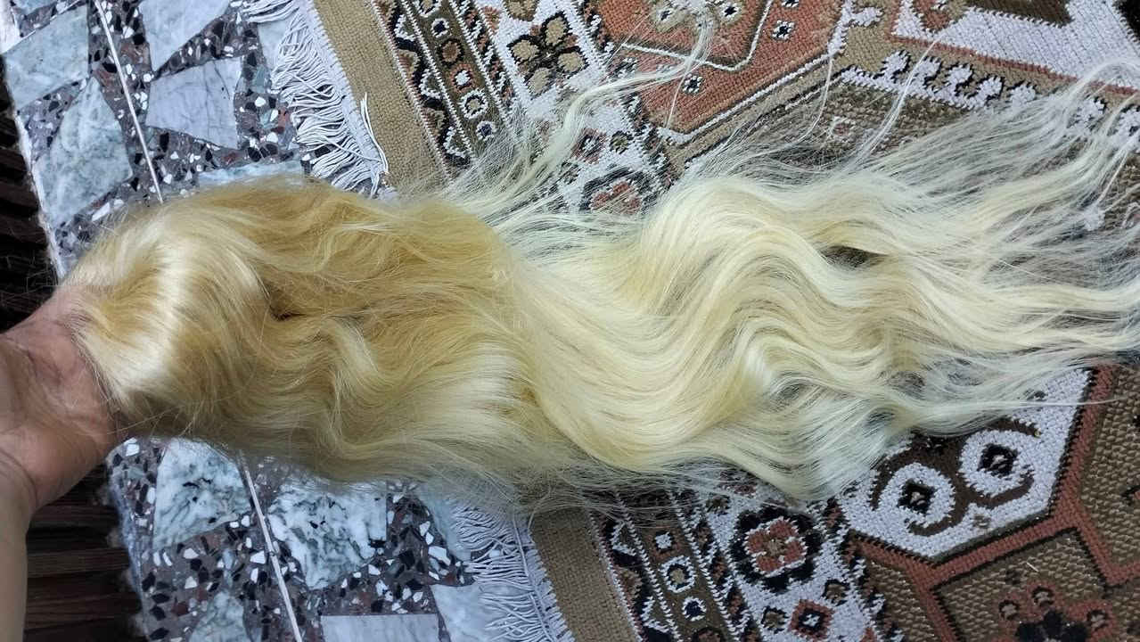 للبيع باروكة شعر طبيعي 💯 ✨
باروكة شعر طبيعي 100%
لون أشقر جميل وناعم
شعر طويل حلوة
قياس80سم
📍التوصيل متوفر
📩 للحجز أو الاستفسار راسلونا على الخاص


**إذا كنت صاحب هذا الإعلان وتريد حذفه لأي سبب، رجاءا أرسل رسالة إلى الدعم الفني**