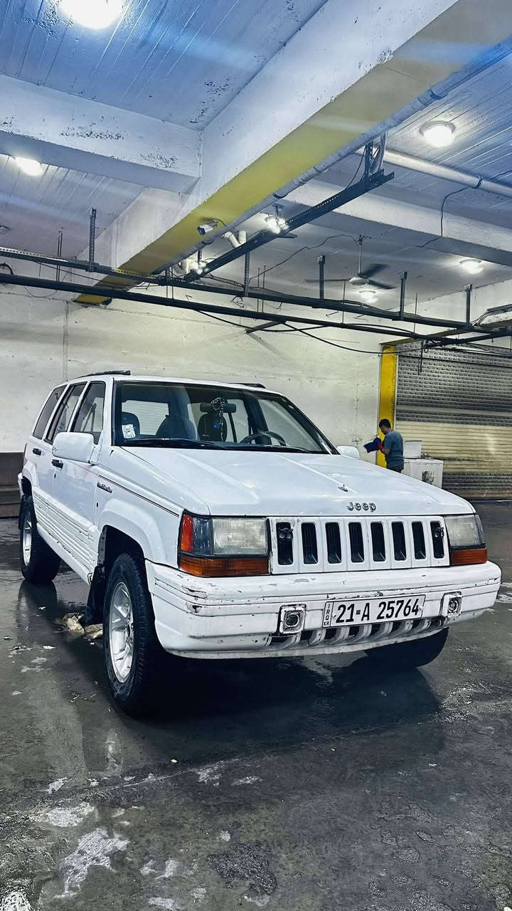 سلام وعلیکم  ئەم جیبە بو فروشتن  گیرومکینەی بیلادە  تبرید وتتفیە ایش دکات  دە بل اکسلی ایش دکات مودیل 1995  رقم وسنەویە تازیە  تاکو 27 بو زانیاری  تیل بکە 
 ***********
