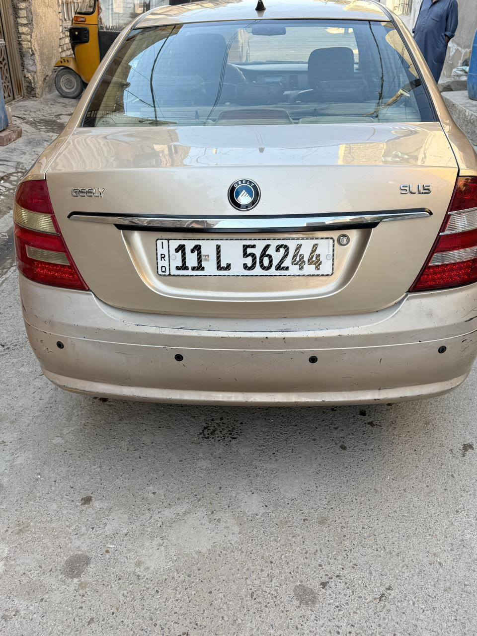 سيارة جيلي موديل 2012 للبيع مكفولة محرك وكير كفالة عامة وشخطات  خفيفة كما موضح في الصورة السيارة تحويل ثاني يوم السعر 57 وبيهة مجال 
 ***********
***********
