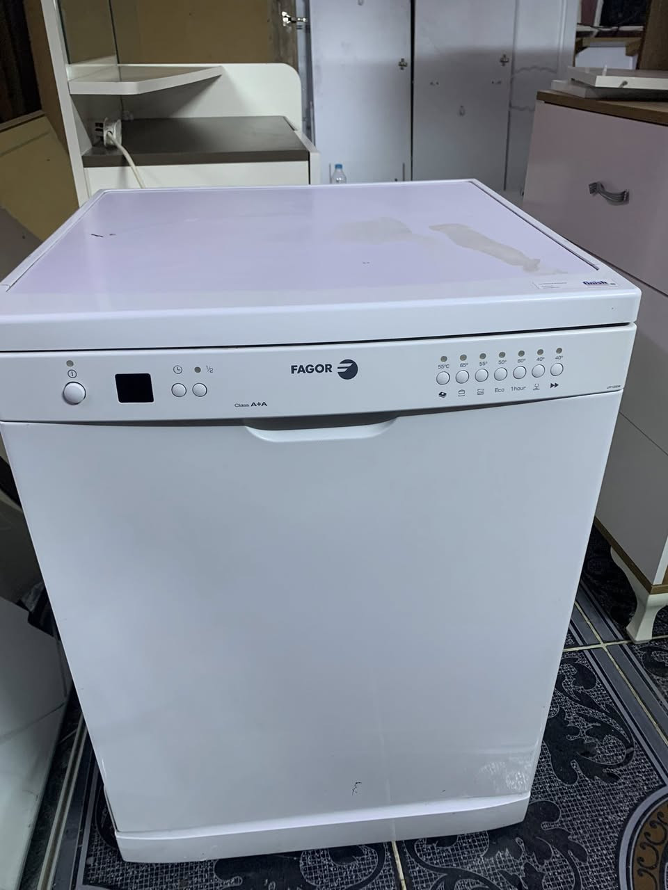 غساله موعين جدا نضيفه ١٥٠  الشراي ***********
