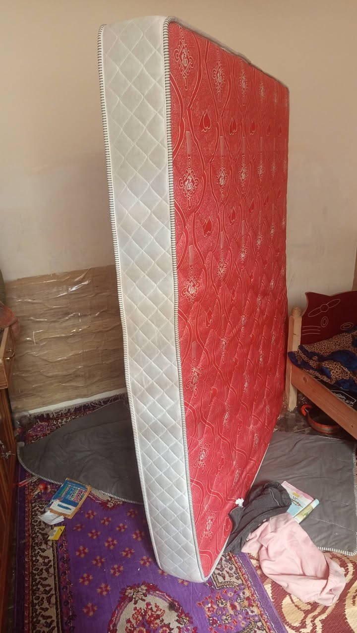 السلام عليكم دوشك نفرين جربايه جديد  قياس 180×200 السعر 100 الف العنوان كربلاء العابد قرب حديقه النور غير متواجد على فيس يرجى الاتصال على الرقم *********** ***********
