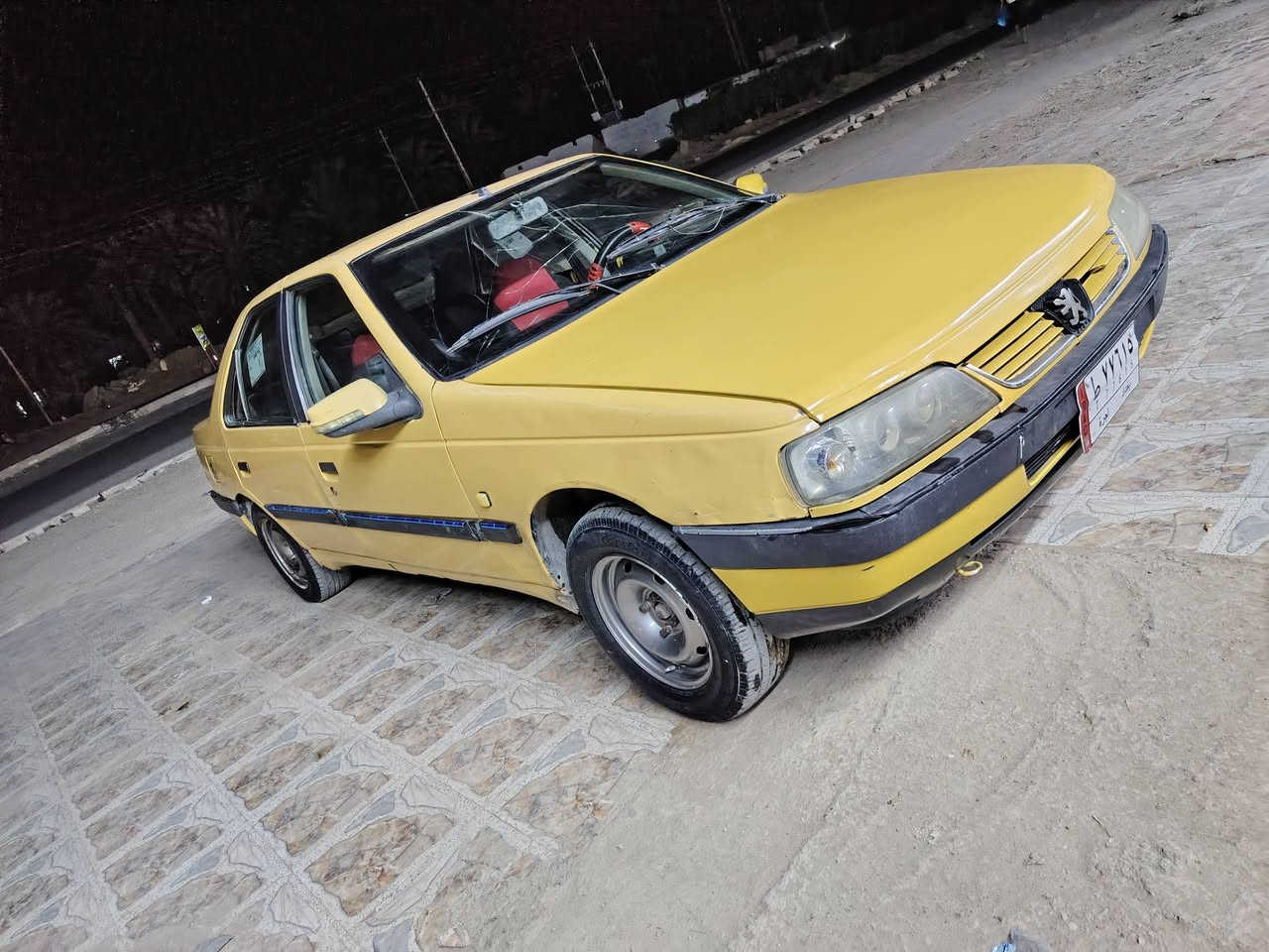 بيع اَو مراوس حسب القناعه بيجو 405 موديل 12 رقم بغداد تحويل باقي التفاصيل اتصل او راسلني واتساب وبيك خير وتدلل ***********
