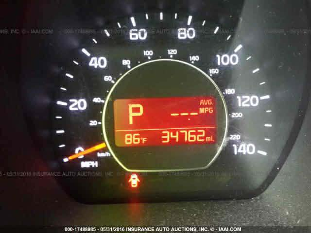 صول 2015 للبيع وارد امريكي فول موصفات
لونه ليموني اصل من امريكا. حادثه جاملغ ايمن مبدل فقط
سونار بيه موجود  صور حادثه هم موجوده 
محرك 2000 جي دي اي. كير محرك خير من الله
تبريد منظومه جديده حداديه جديده 
تخم تاير. جديد جاهزه السياره كل نقص مابيه 
سعره 113 ورقه. للبيع فقط 
الرقم ***********
