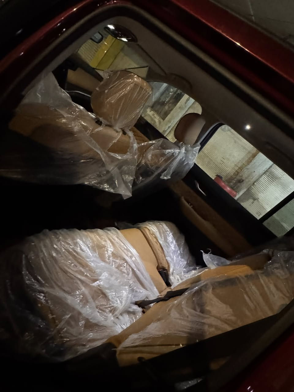 السلام عليكم جيب لاريدو 
موديل 23 حادث جاملغ وبنيد بدون داخل ماشيه 23 دخول جديد رقم أربيل تحويل أو وكاله 
مواصفات معروفه 
السعر 255 وبيه مجال  
مكاني بابل حله ***********
