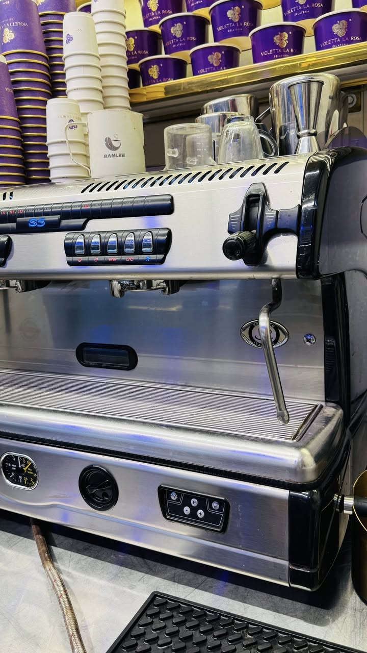 للبيع مكينة باريستا
la spaziale s5
ايطالية مستعملة قليل كلش قوية جداً جداً
نظافتها واضحة بالصور
السعر 18$ ورقة
فيديو الها بنهاية البوست
العنوان بغداد الدورة
***********
