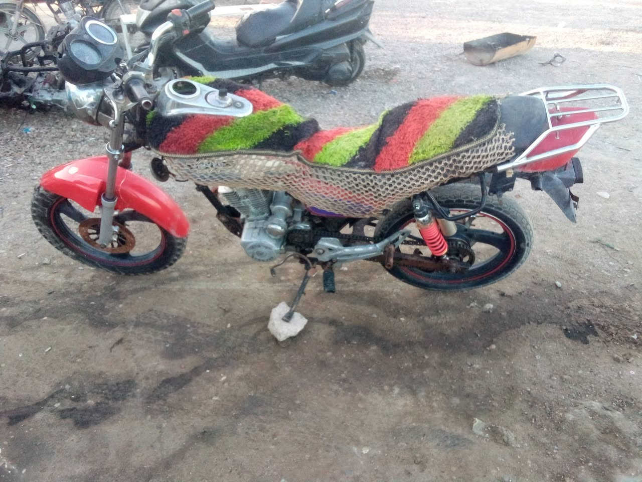 دراجة للبيع دايوان 17 محركها ام الطير 20
ب250 وبيها مجال 
مكاني ديالى تقاطع القدس 
خاص مفتوح


**إذا كنت صاحب هذا الإعلان وتريد حذفه لأي سبب، رجاءا أرسل رسالة إلى الدعم الفني**