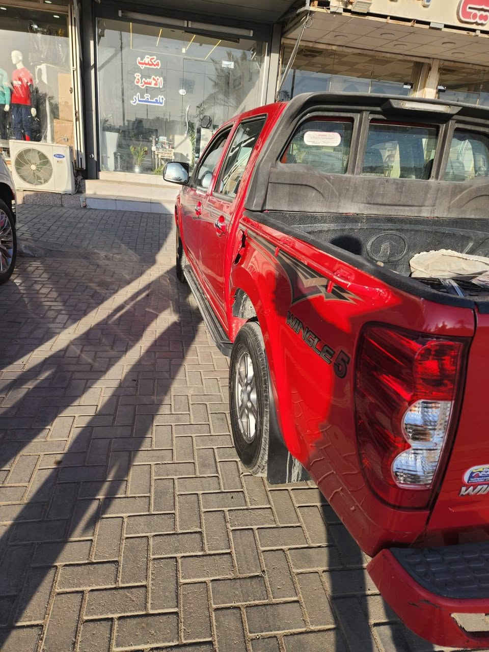 السلام عليكم للبيع كريت ويل ٢٠٢٠ حره بيها صبغ جاملغ وبنيد وباب سياره حلوه وجاهزه السعر ٩٥ وبيها مجال للشراي للإستفسار *********** مكان السياره كربلاء
