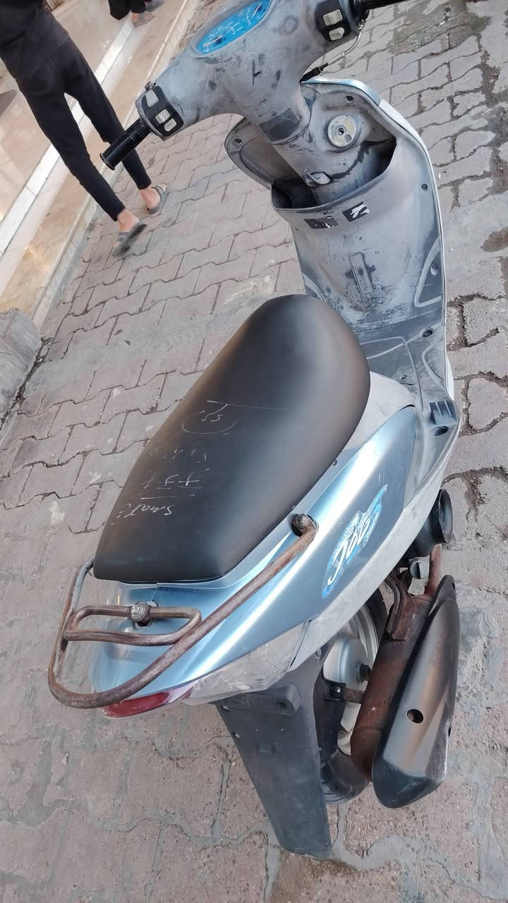 سلام عليكم ماكس منغولي دراجه كله مختمه حته لايت مختوم دراجه لايت عالي ناصي دبل اشاير كله شغاله شرط معدلك 120ونشاط فول ملاح يخبل مابيه اي نقص نكره صلف مكلف بنشر 
***********
***********
