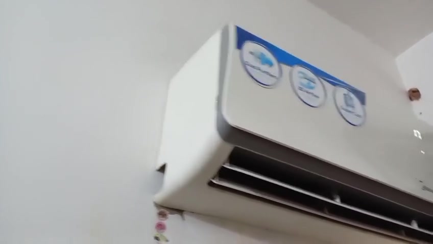 سلام عليكم سبلت ميديا اثنين طن جاهز وشغال مع كافه ملحقاته تجي تفتح بيدك ماداخل تصليح سعر 450
مع مجمده الريان حجم صغير شغاله وجاهزه  السعر 175 العنوان بغداد الطالبيه  تواصل مع صاحب الغراض 
***********
