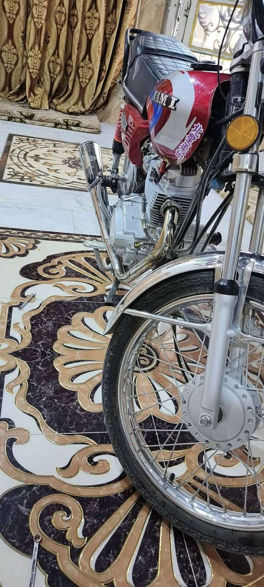 السلام عليكم
دراجه اربعه كير اوراق سكنر 
دراجه خير من الله معدل وشلعه تخبل 
دراجه تعمير 2026 
كامله مكمله  
المحرك مفتوح مره وحده مبدل ولفات وبستم 
ناريات اشاير شغال 
سله دايون 
متوازي عله بيعتها عارضها 575 قفل لا اخو ولابن عم 
  *********** وتساب فقط
