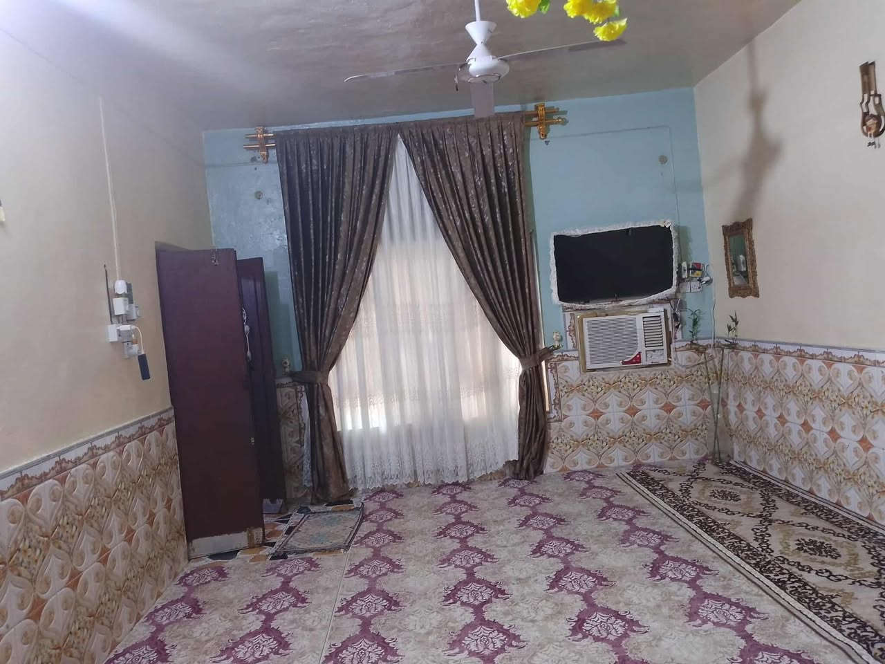 بِسْمِ اللهِ الرَّحْمٰنِ الرَّحِيم.
الاعلان رقم (87)

بيت للبيع في الجربوعية الاولى مقابل الطاقة الاربع سايدات مساحته 257م

للاستفسار الاتصال على الارقام التالية:
*********** | ***********
او التواصل عبر صفحة المكتب.

عنوان المكتب:السماوة شارع الفنادق فرع مقهى سيد ياسر «مكتب الفصول للعقارات».
