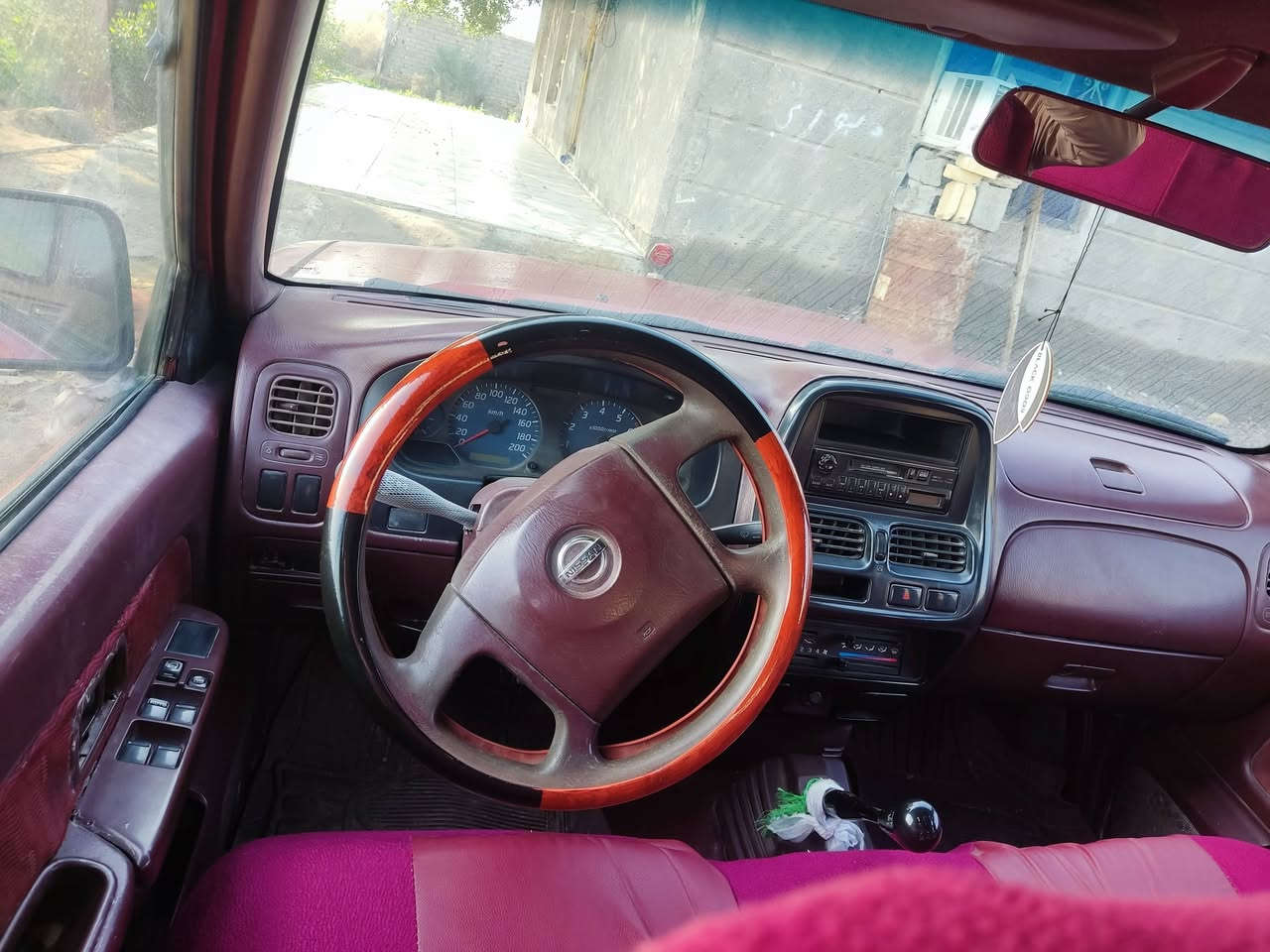 اسلام عليكم نيسان مديل 2009مكفوله كامل مواصفات تحويل ثاني يوم رقم انكليزي للستفسار الااتصال على الرقم ***********  ***********المكان ذي قار سوق الشيوخ
