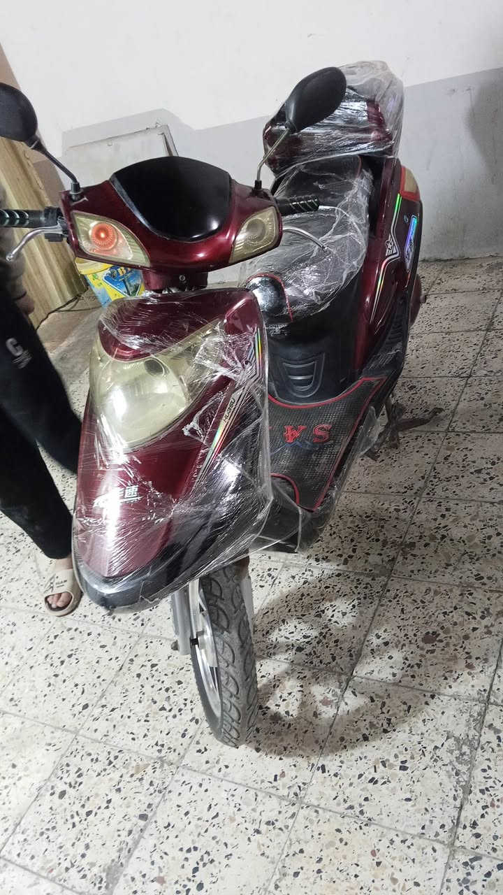 السلام عليكم للبيع درجة شحن موديل 23 بطاريات 5 دبل شرط بطاريات جديده السعر 350 العنوان بعقوبة التحرير مقابل ماريا مول او مجاور منفذ إسطنبول 
للاتصال ***********
