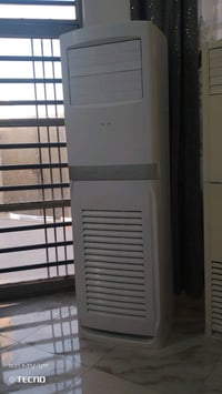 سبلت الوادي للبيع 3 طن غاز 22 نضيف كلش مستخدم سنه وحده  السعر 850  078...
