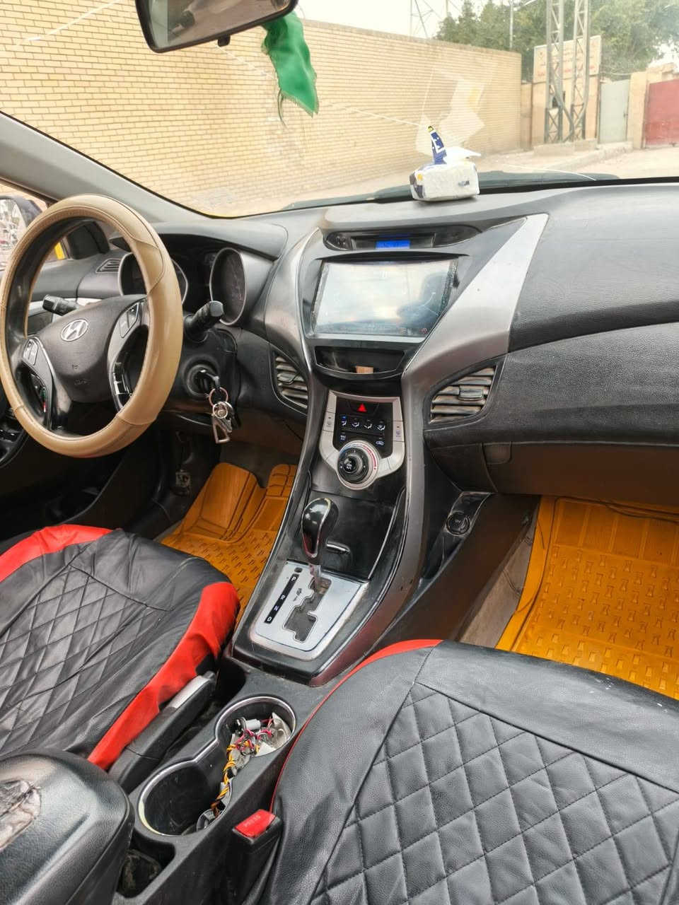 النترا موديل 12 رقم بصره مشروع وطني مصفره غرامات باسمي ماكينه وكير جده تبريد شغال ماكينه 1600 وارد كوري ما ابيها لا ضربه ولا تبديل بيها دحجات بس حداديه خير من الله كهربائيات كلها شغاله سعر 85 وبيها مجال شراي يتصل على الرقم مكلف بالنشر مكان السياره ناصريه مركز المدينه***********
