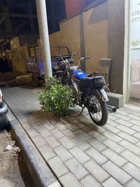 دراجه أيراني اداوات نضافه 100/100 دراجه مانقصها شي بيع مستعجل 450 بيه ...