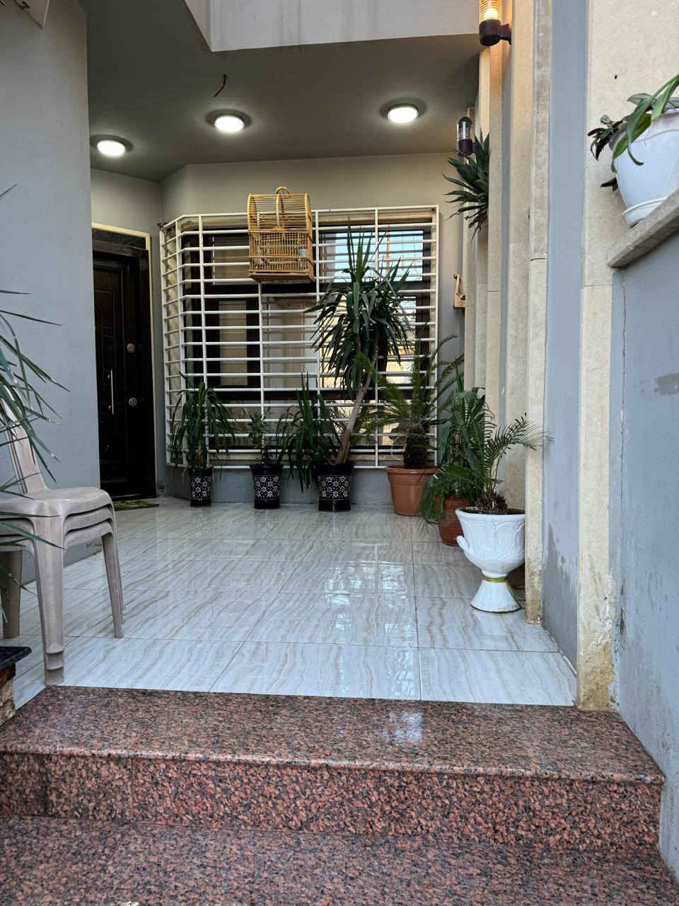 🔴🔴دار للبيع
🔴الموقع الكندي الاولى مقابل جامع الفردوس
🔴🔴المساحه 150 واجها 6.25
يتكون من ثلاث طوابق
🔴🔴بناء حديث ودرجه اولى
للتواصل
***********
***********
نستقبل جميع العروض الدور والأراضي في جميع مناطق الموصل
دارالمملكه يعني الثقه
🔴العنوان سايدين التربيه الرابعه حي التعليم
