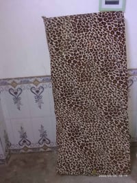 للبيع السعر الواحد 25 وبي مجال المكان الشعله الدهله الرقم 07814886160