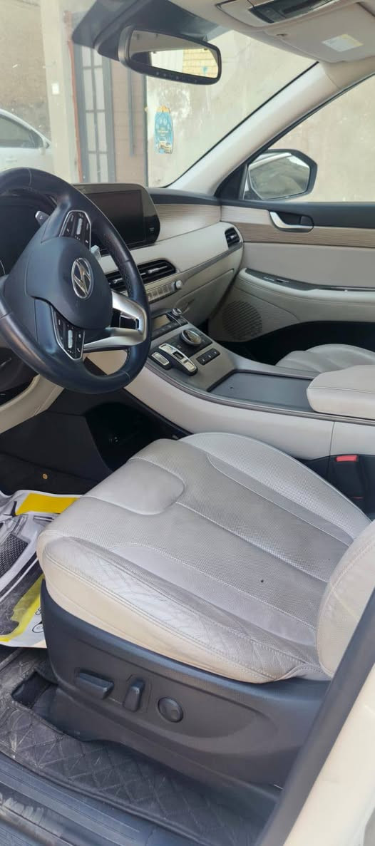 السلام عليكم هونداي بلسايد / موديل 2022 ابيض
رقم أربيل /دولي 
داخل بيجي +صاجي
فول مواصفات 
فتحة سقف
بصمة تشغيل وتشغيل عن بعد
شاشة كبيرة 
كشنات جلد 
كشن منفصل VIP
تدفئة كشنات
كشنات تحكم كهرباء
 منفذ شحن  هاتف كل المقاعد 
شحن لاسلكي
خزن وضعيات 
خمس وضعيات قياده
فول تحكم ستيرن 
مثبت سرعة 
تدفائة استيرن
جنطه كهرباء 
عاكسة كهرباء للاناره الخارجية
كشنات كهرباء
سايد بريك اوتو
السياره وارد أمريكي / بدون دواخل
داخل جديد 
كير محرك كفاله
تبريد كفاله
وبعد بيه مواصفات مامذكوره 
ماشيه  36 ميل 
السعر280 وبيه مجال
مكاني بغداد / شارع فلسطين 
***********
