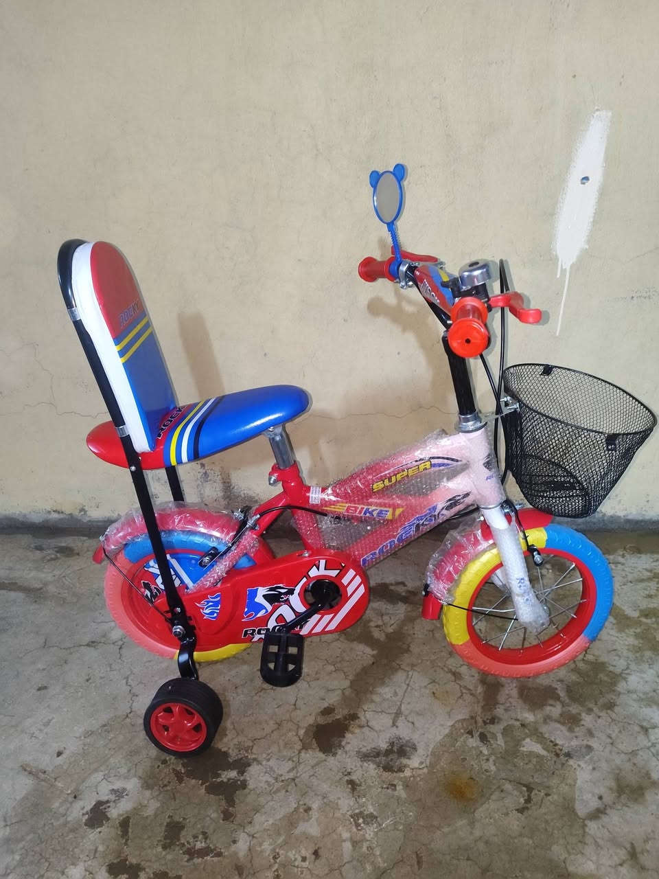 اللي يدورون بايسكل اطفالهم فقط سعر 45 يجي لك هذا بايسكل


**إذا كنت صاحب هذا الإعلان وتريد حذفه لأي سبب، رجاءا أرسل رسالة إلى الدعم الفني**