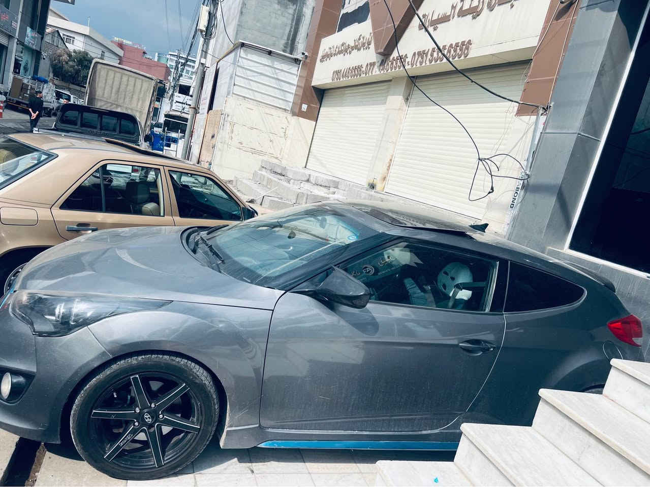 هونداي فوليستر ٢٠١٦ فول فول عزام سبوغ پێشو پشت کەپسە بێ ئەرباک بسەمە پانوراما 
کوشین جلد هیتر 
سوکان هیتر
حساسو کامیرە 
شاشە گەورە 
٣ گێر توماتیک و عادي گێر لە سوکان سماعه بيلادي Dimension 
سعري ٨٠ وهرەقە و مجال 
*********** أربيل, العراق
