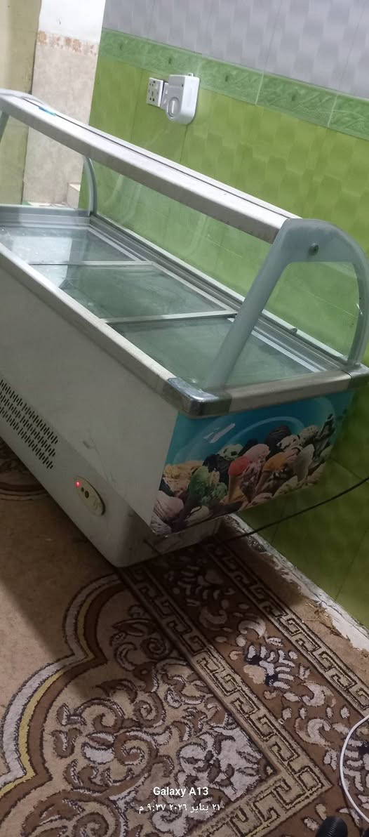 غراض للبيع حمات طعام جديده مامشتغله ميوزه 4جام ابو العشره عارضه طرحيه سعر جوه السوك اتصل ***********
