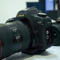 كانون D5 مارك2 • كانون D60 • عدسات ٢٤-١٠٥ ١٨-١٣٥