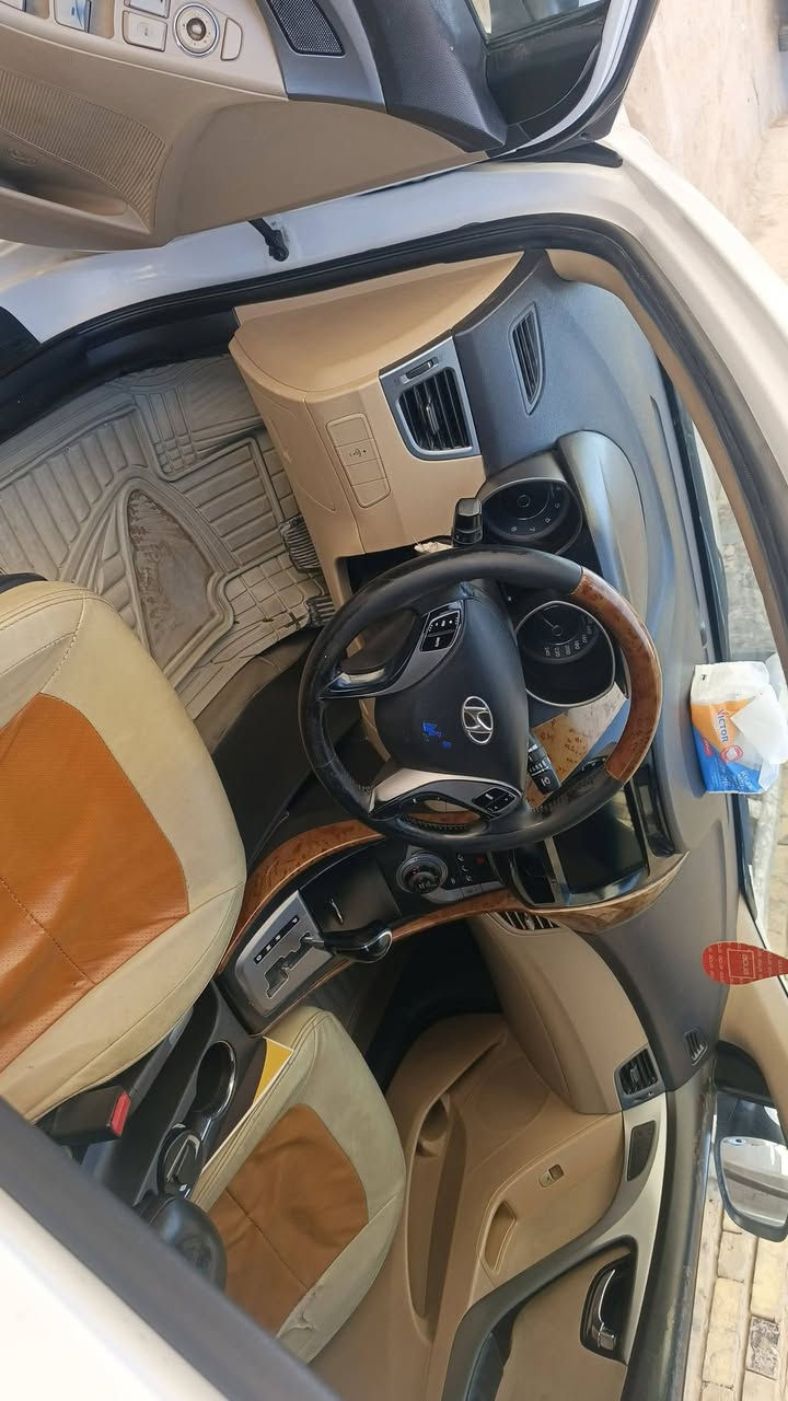 لانترة 2014 خليجي
فول عدة البصمة فتحة مري شفط تحكم ستيرن شاشة كامرة خلفية دوارة 

مكينة كير حدادية كلة كفالة تبريد 🥶 واي السويچ 

رقم بابل دولي بسمي مصفرة غرامات سيارة  حلوة مال بيت

بيهة رشات صبغ أثر جراد بدون أي ضربة  
السعر ١١٤ وبيهة مجال 

العنوان النجف لاشرف    ‏‪***********‬‏
