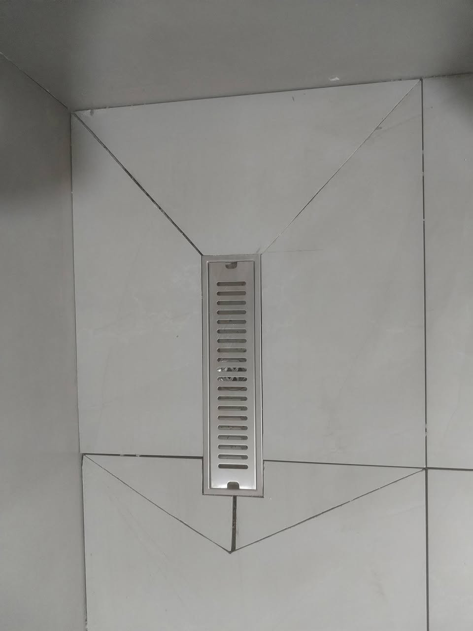 سلام عليكم  خلفه سراميك ارضي جداري شغل كدام عينك / جميع القضيه اشتغل مكاني العماره *********** اي استفسار اني حاضر 

ربي يرزق الجميع أن شاء الله
