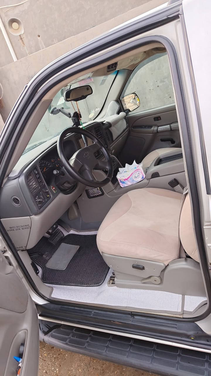 سلام عليكم تاهو بتره 2006اصل مكينه5300 كير700مكفوله من كلشي سياره كلشي ماعايزه تخم تاير جديد حداديه  شرط الفحص ماعده داير المدكر الأيمن متعور ورصعتين بل الباب الأيمن 175 وبيه مجال قليل حك الجيه ***********
