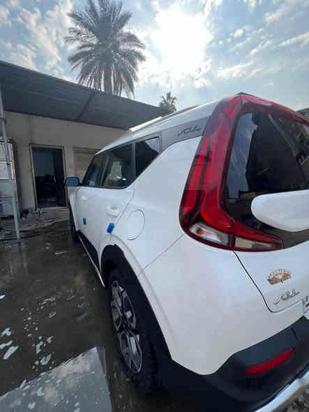 سلام عليكم  بيع سريع كيا صول  20 رقم سليمانية محرك 2000 كير ( AT) 
ماشية ٥٦ الف فقط تخم تاير باتري جديد حادث موضوع بل صوره فقط بنيد مصبوغ سياره ليبل واحد سعر ١٢٨
مكان بغداد العرصات  
***********
*********** بغداد
