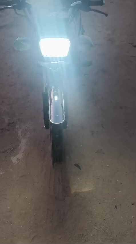 سلام عليكم دراجه لبيع سونك موديل 2025 وراق سحب سعر  ملون  مكاني بصره زبير رقمي ***********
