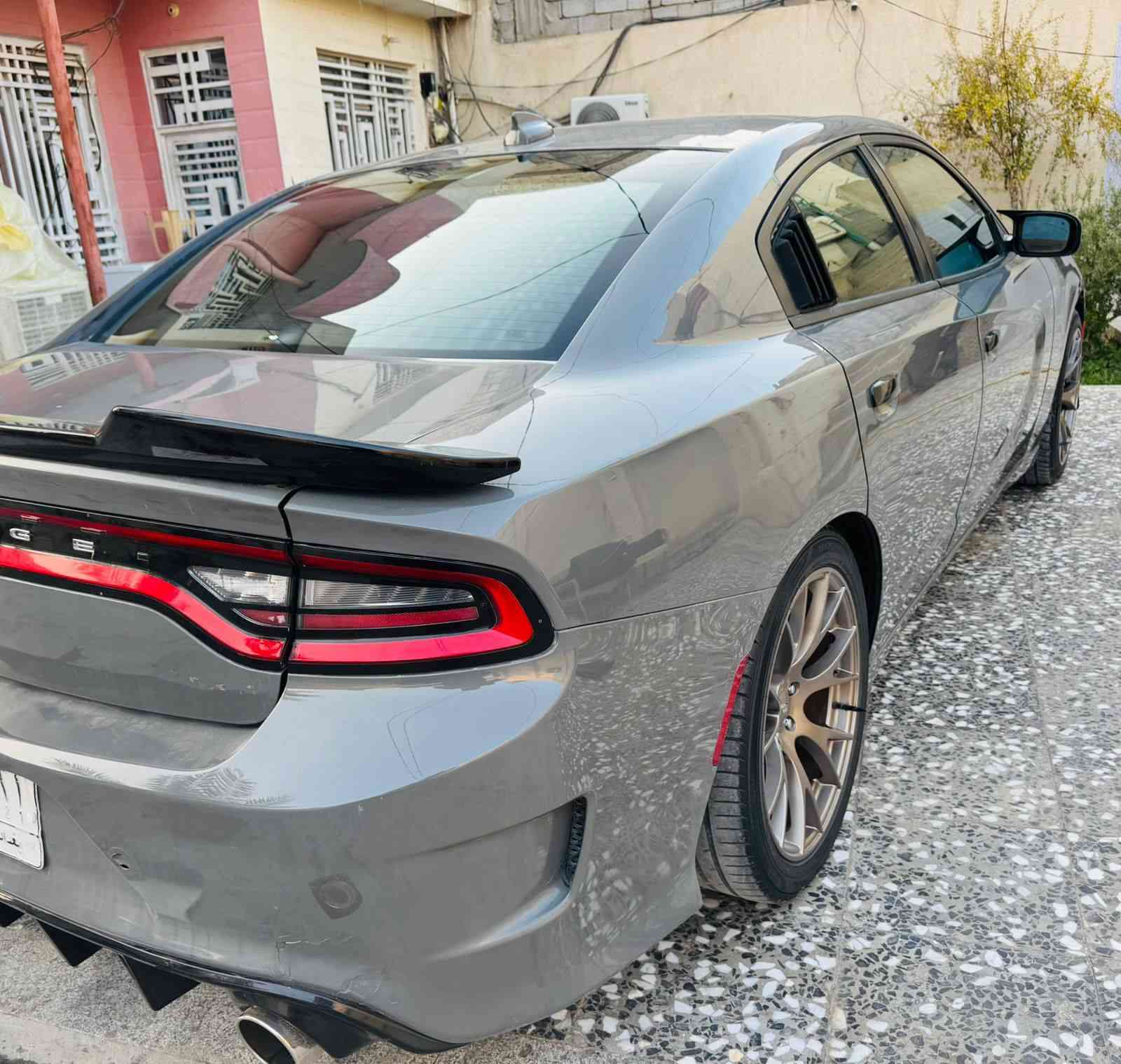 جارجر موديل _17_اصل اسمنتي رقم بغداد ممشاه _119_ موصفات SXT  محرك 3600 بدون ايرباك حادثه كلش حلو  ربع جاملغ الخلفي بأمريكا صور الحادث مرفقات  بجم  وحوض كبس السياره جاهزه كلش جديده ..
السعر195 $ 
مكان السياره حله مركز مدينة 
***********  اتصال فقط
