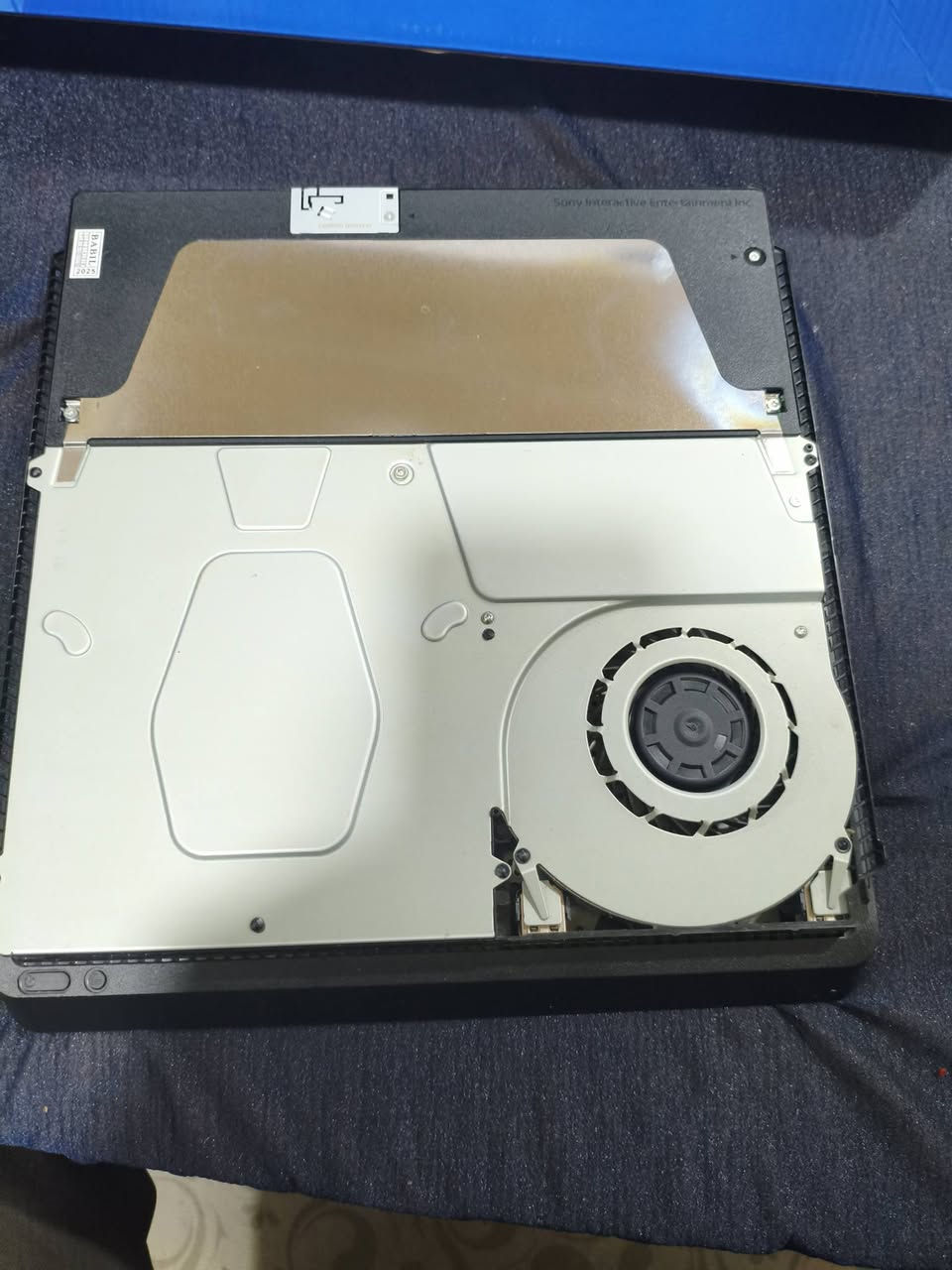 السلام عليكم عندي بلي ٤ سلم مهكر نضام 12.50
جهاز لوك ستيكر كامل المحلقات مع ١٢ لعبه 
( مترجمات عربي ) دبل جوستك يعني ٢ جوستك وحده اصليه مال الشركه مكفوله من كلشي والثانيه عاديه جديده بعدهي بكارتونها بلي مكفول من كلشي تصليح فتح ضربه تجي تفحص تقتنع ياله تروح سعر 315 وبي مجال بسيط 
للتواصل: ***********
مكاني البصره الحيانيه
