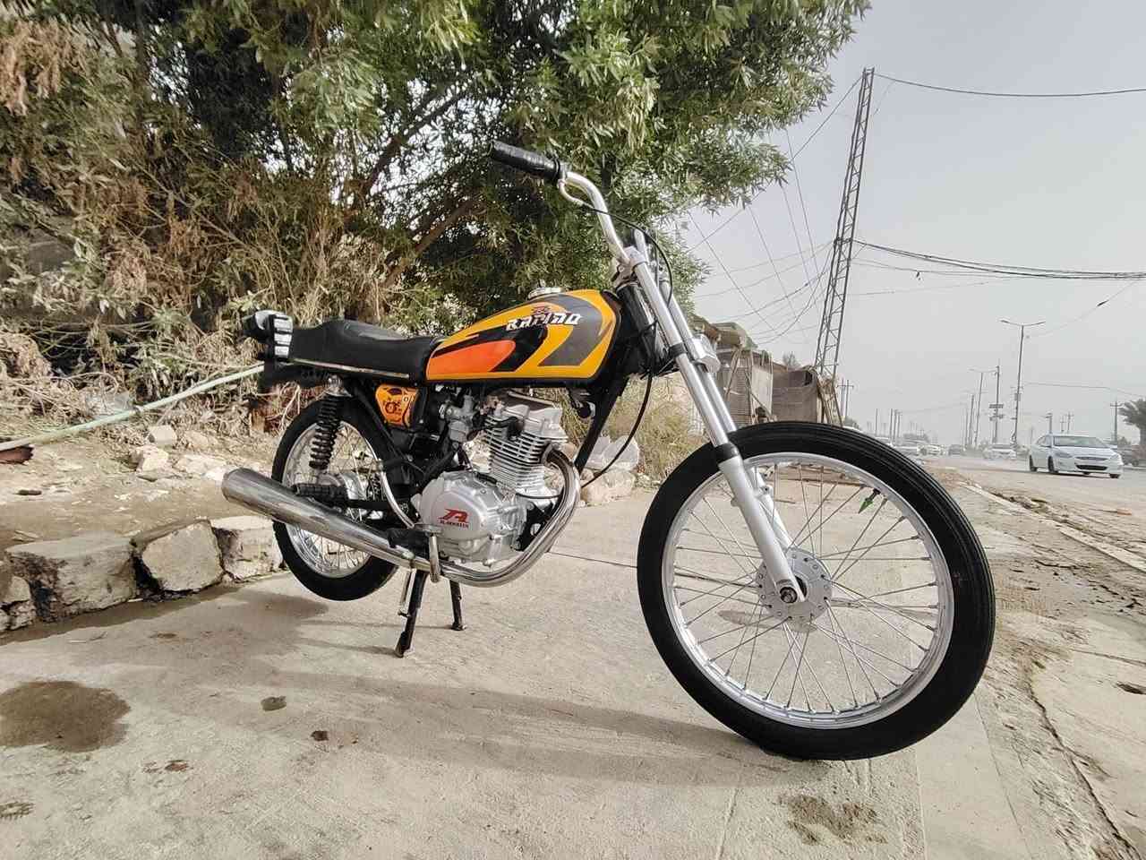 اربعه كير حربي للبيع اصولي وكيل الربيعي شاصي مديل 21 تعمير 25 محرك رابيدو مفتوحه فقط ولفات اصليه انتنس شلعه ومعدل فول دراجه اي نقص مابيه سعر 775 وبيه مجال مكاني نجف شارع المدينه الرقم ***********
